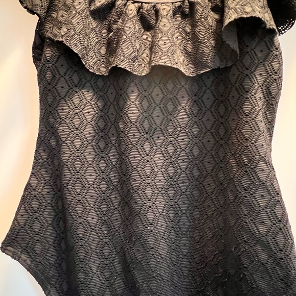 Turquoise Couture Textured One-piece Swimsuit - Picture 5 of 7